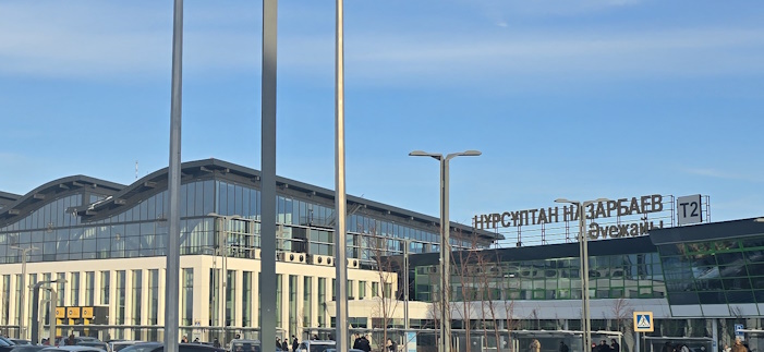 Стало известно в каком состоянии находится пассажирка экстренно севшего в Астане самолета