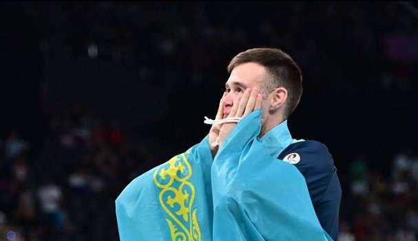 Олимпийский призер Нариман Курбанов сообщил, когда женится на Аиде Бауржановой