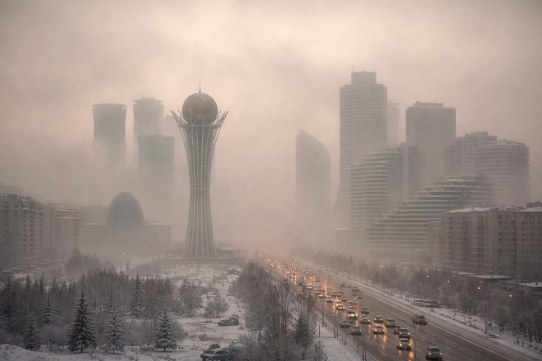 Жителям шести городов порекомендовали не выходить на улицу без необходимости