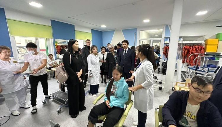 27 ноября в Шымкенте торжественно открылся государственный реабилитационный центр для детей с нейроортопедическими нарушениями «QH»