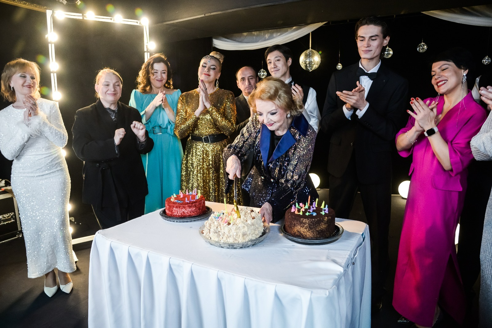 Примадонна театра имени Наталии Сац удостоена высшей награды Церкви