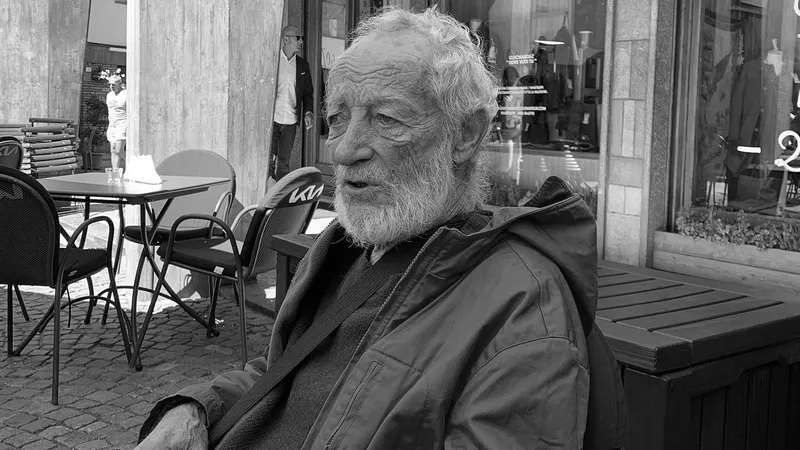 Умер знаменитый отшельник, проживший на острове в одиночестве более 30 лет