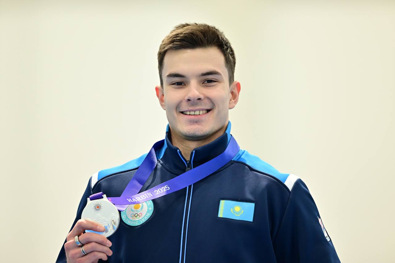 Конькобежец завоевал вторую медаль Азиады-2025 для Казахстана