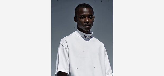 Футболки бренда с матерным названием развеселили пользователей сети