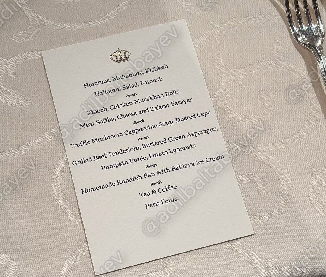 Хумус, картофель по-льонски: чем угощали Токаева в главном дворце Иордании