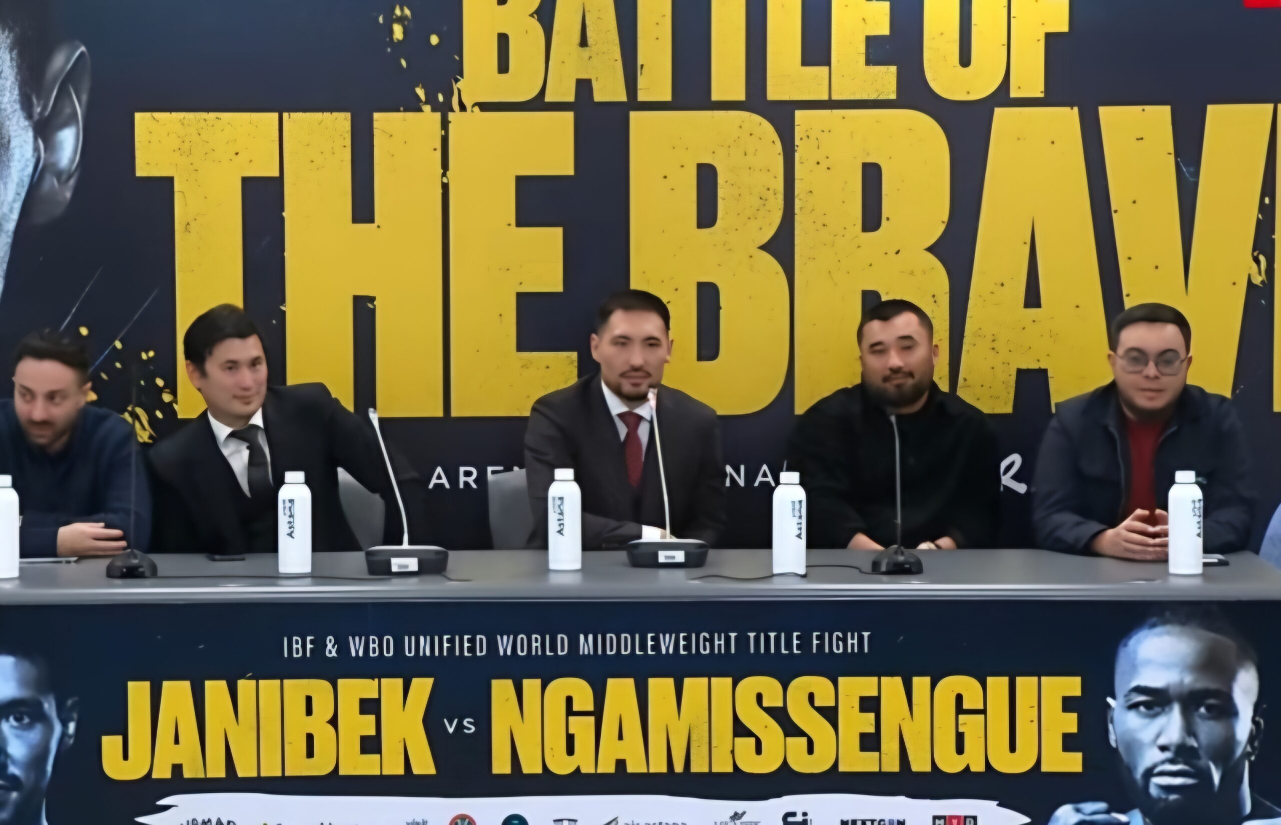 Алимханулы высказался о сравнении с Головкиным и шансах на бой с Альваресом