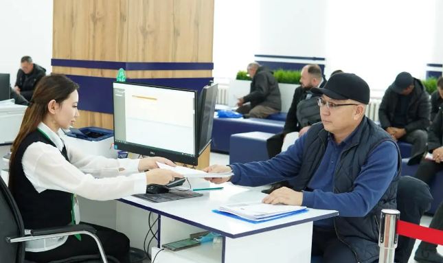 В казахстанских ЦОНах в три раза сократилось время ожидания