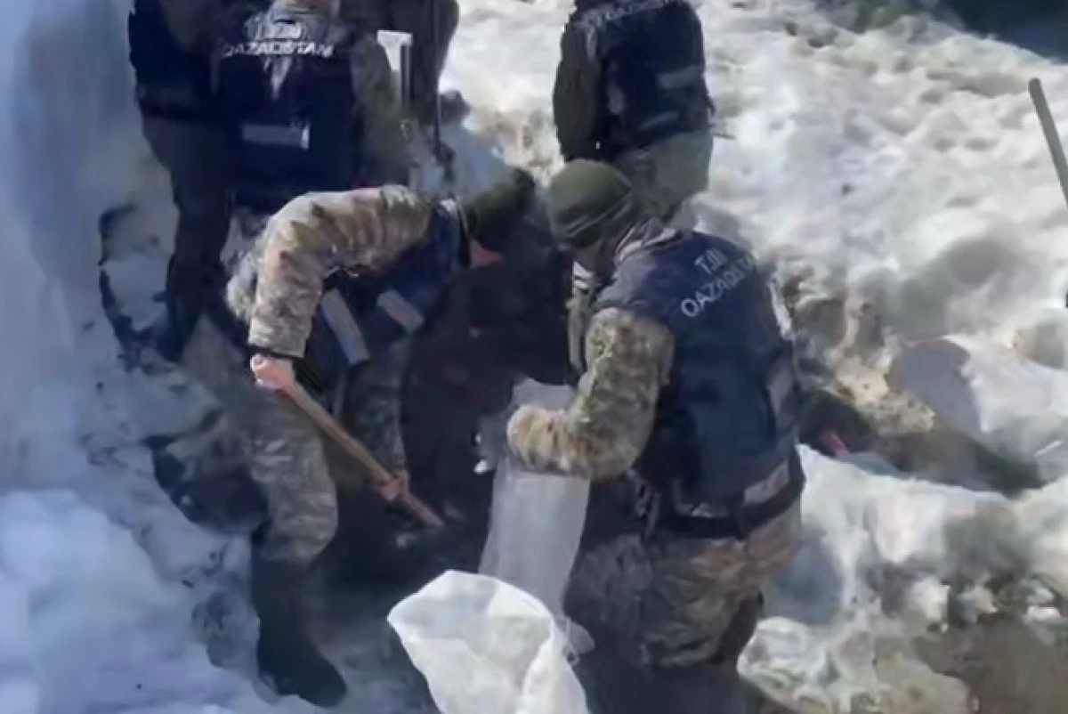 В ВКО проводят масштабные противопаводковые мероприятия