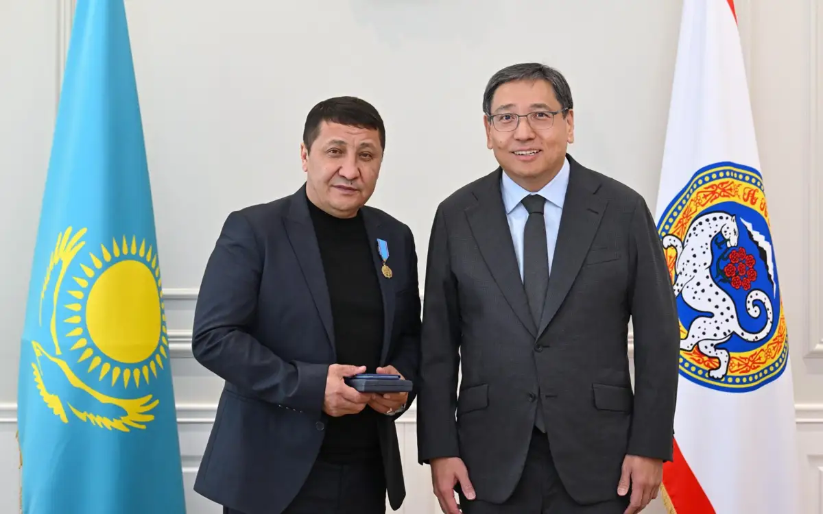 Захват заложницы в аэропорту Алматы: Спасший девушку герой отказался быть потерпевшим