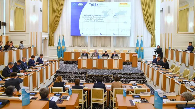 В Казахстане проверят ограничения пенсий для уехавших на ПМЖ за пределы страны