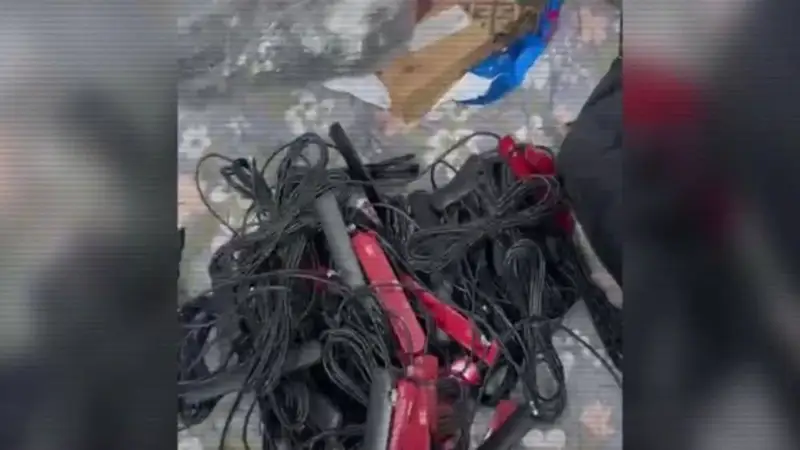 Полицейские Петропавловска накрыли сеть телефонных мошенников с sim-box