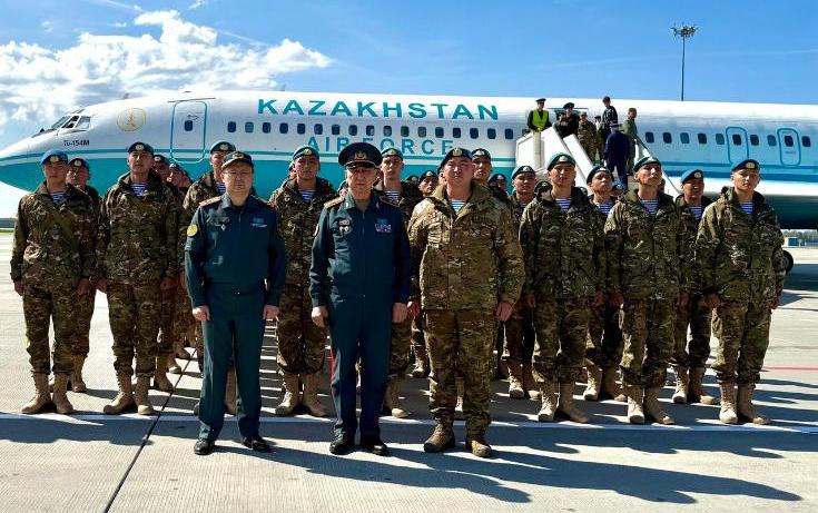 Казахстанские десантники прибыли в Москву для участия в параде Победы 9 мая