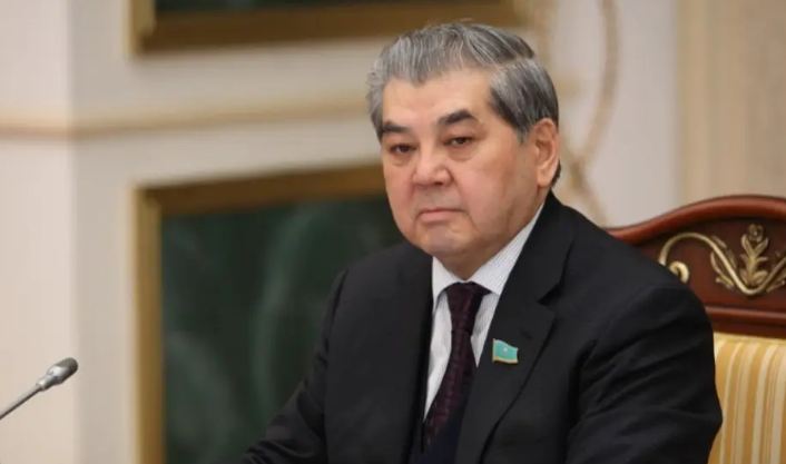 Касым-Жомарт Токаев наградил Куаныша Султанова