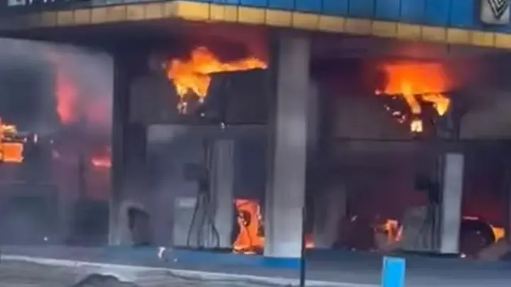 Взрыв на АЗС в Кульсары: 12 пострадавших поступили в больницу с ожогами