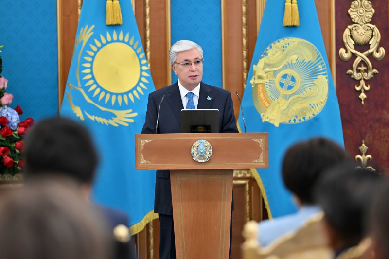 Глава государства выступил на церемонии награждения работников культуры и искусства