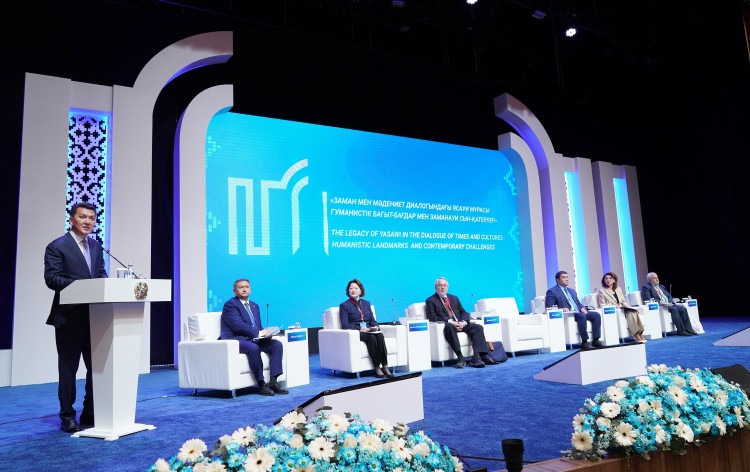 Государственный советник принял участие в работе Международного симпозиума «Наследие Яссауи в диалоге времен и культур: гуманистические ориентиры и современные вызовы»