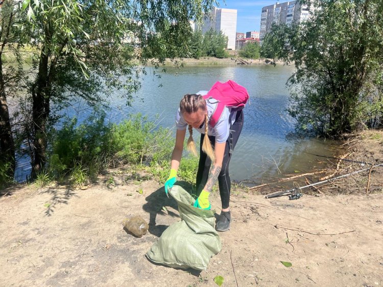 Неравнодушные павлодарцы собрались на экосубботнике