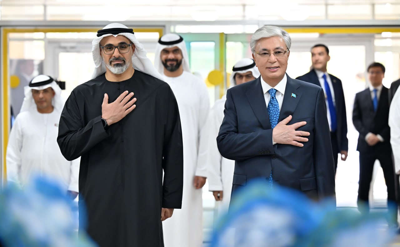 Президент Казахстана и Наследный принц Абу-Даби посетили школу-лицей № 84 имени шейха Халифы бен Заида аль Нахаяна