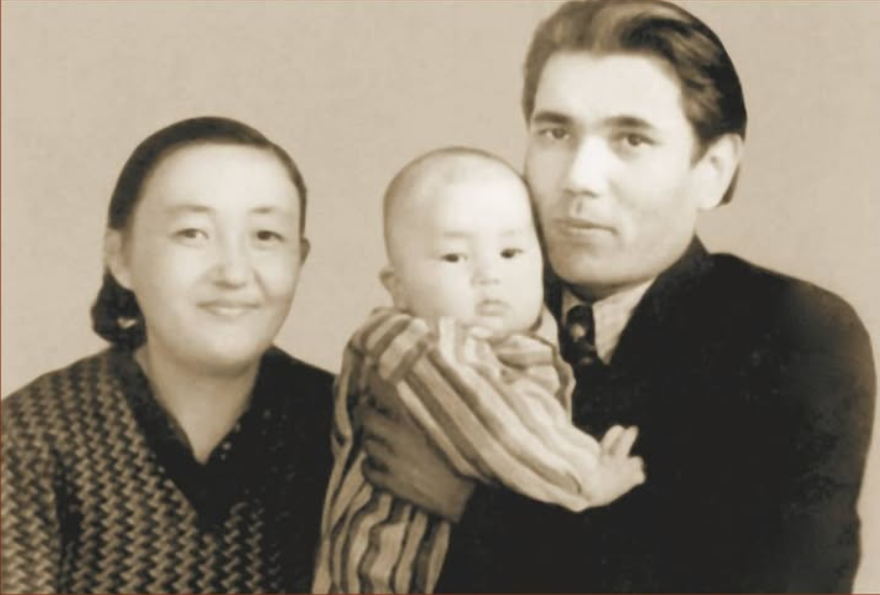 Президент поделился воспоминаниями о своей матери