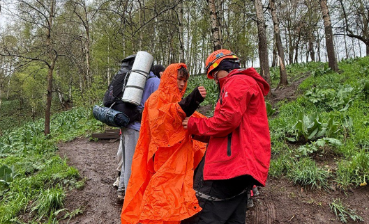 Трех человек спасли в горах у Алматы