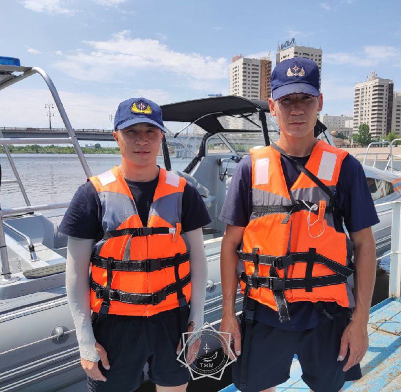 В Астане на реке Есиль спасли мужчину