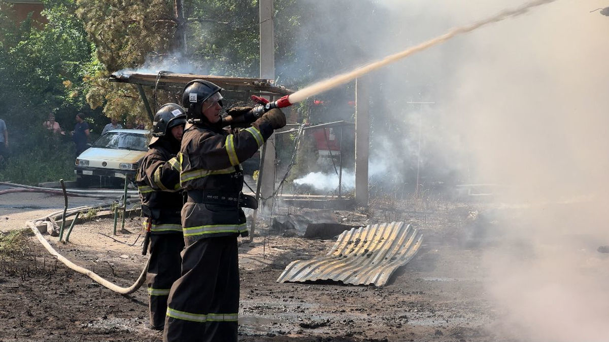 Крупный пожар произошел в Усть-Каменогорске