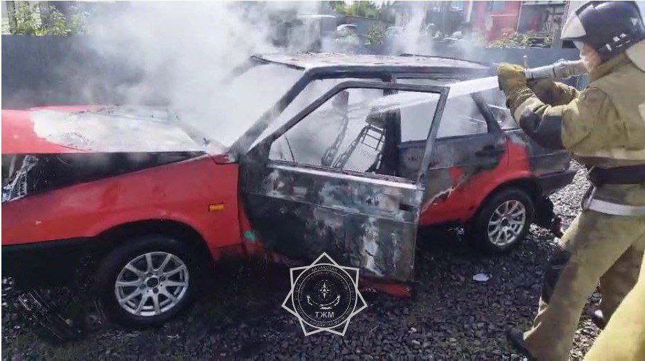 В Щучинске произошло возгорание автомобиля