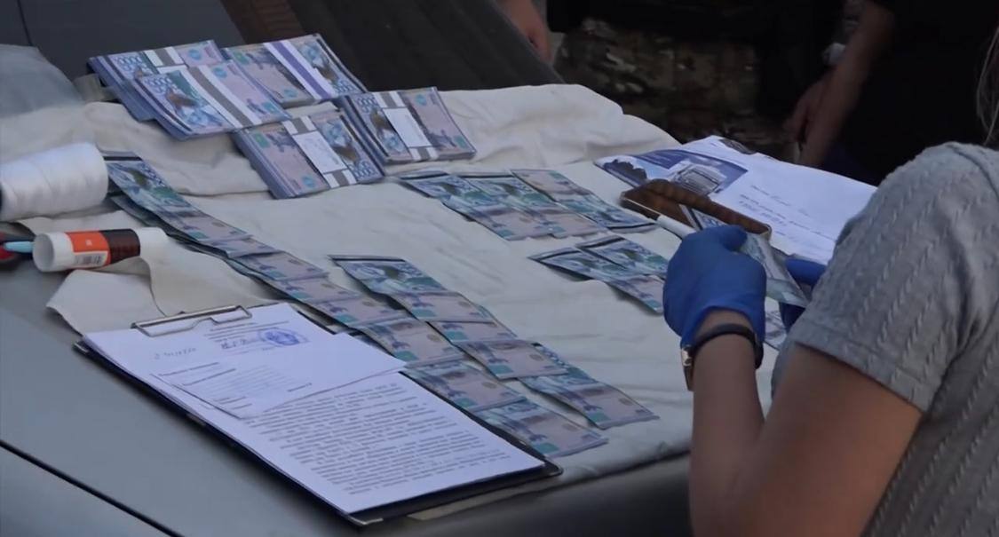 В Алматы пресекли продажу новорожденного