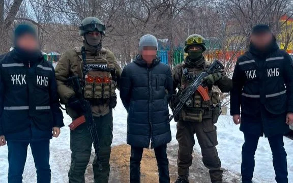 Жители Шымкента, Атырау и Актобе осуждены за пропаганду терроризма