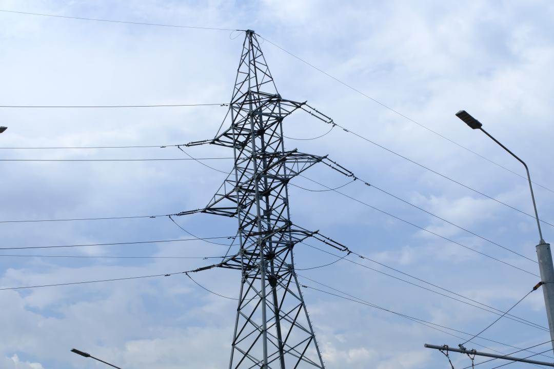 350 абонентов остались без света из-за аварии в Усть-Каменогорске