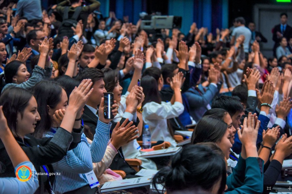 Поступающим в вузы Казахстана: опубликованы сроки подачи на гранты