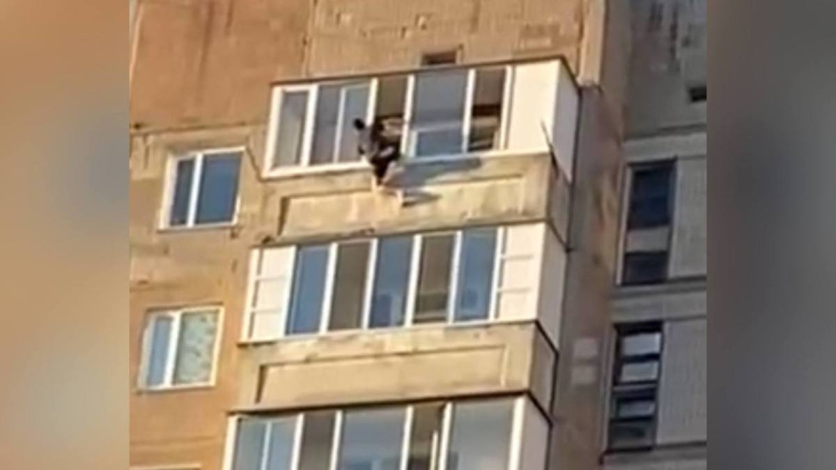 Полицейские спасли мужчину в Караганде