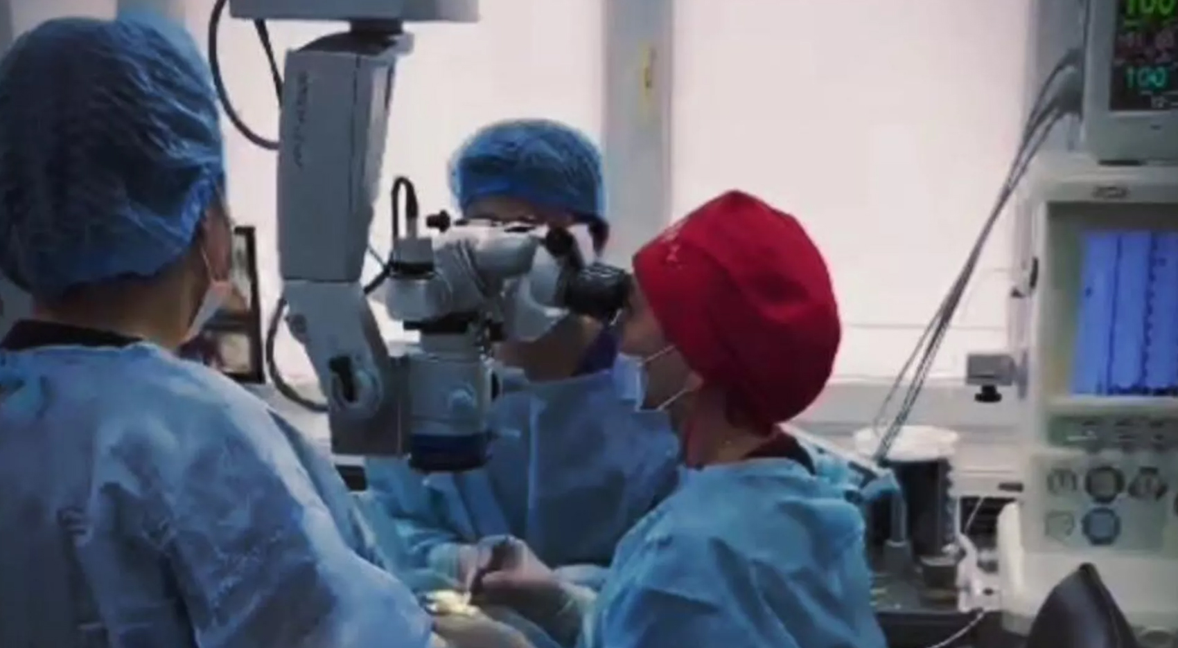 Двум казахстанцам вернули зрение благодаря посмертному донорству