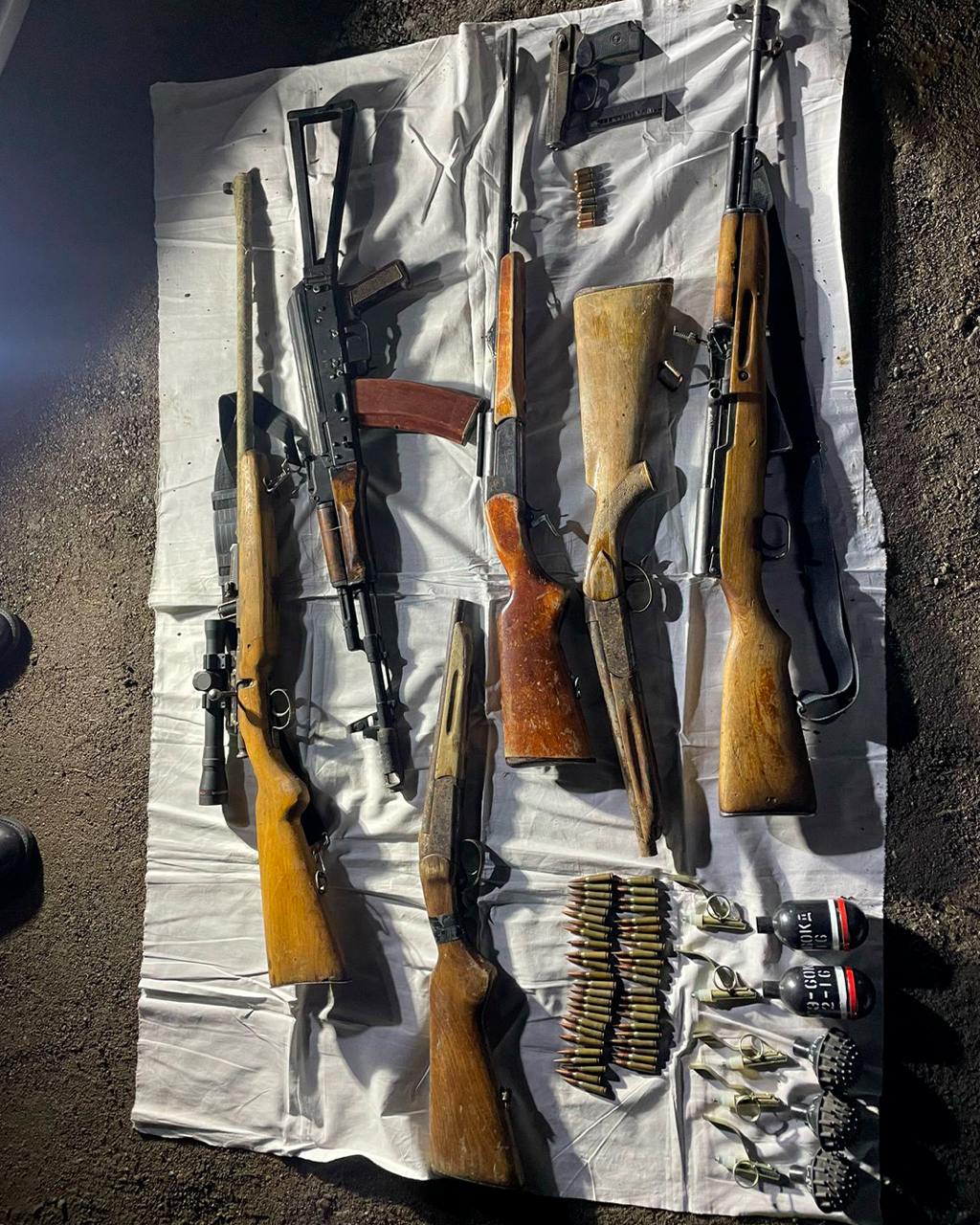 Казахстанцы добровольно сдали 4 тысячи единиц оружия за три года