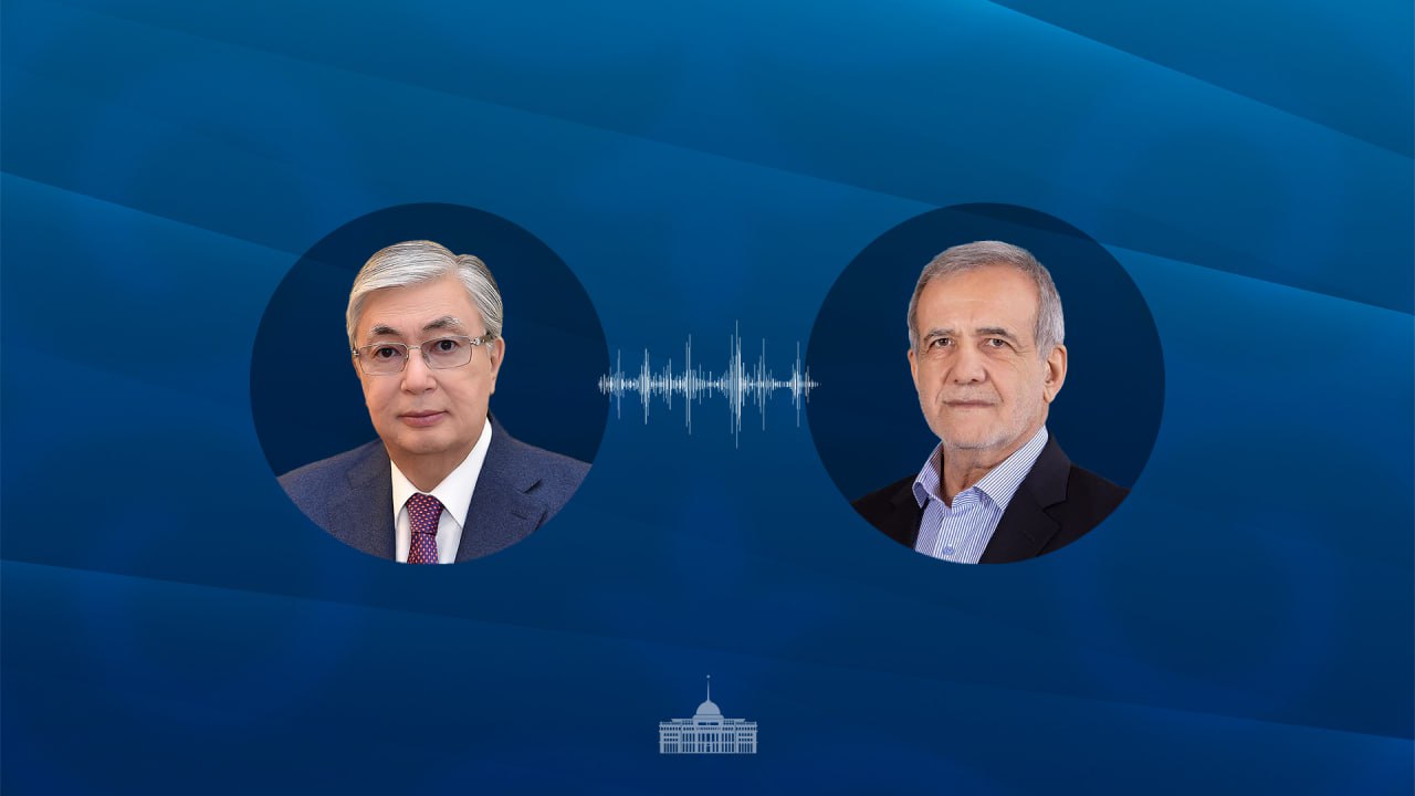 Глава государства провел телефонный разговор с президентом Ирана Масудом Пезешкианом 
