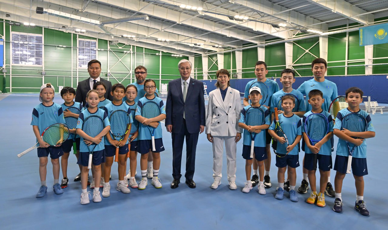 Глава государства посетил теннисный центр «Даулет»