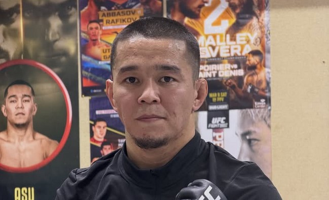 Команда Асу Алмабаева сделала заявление перед боем с узбекистанцем в UFC