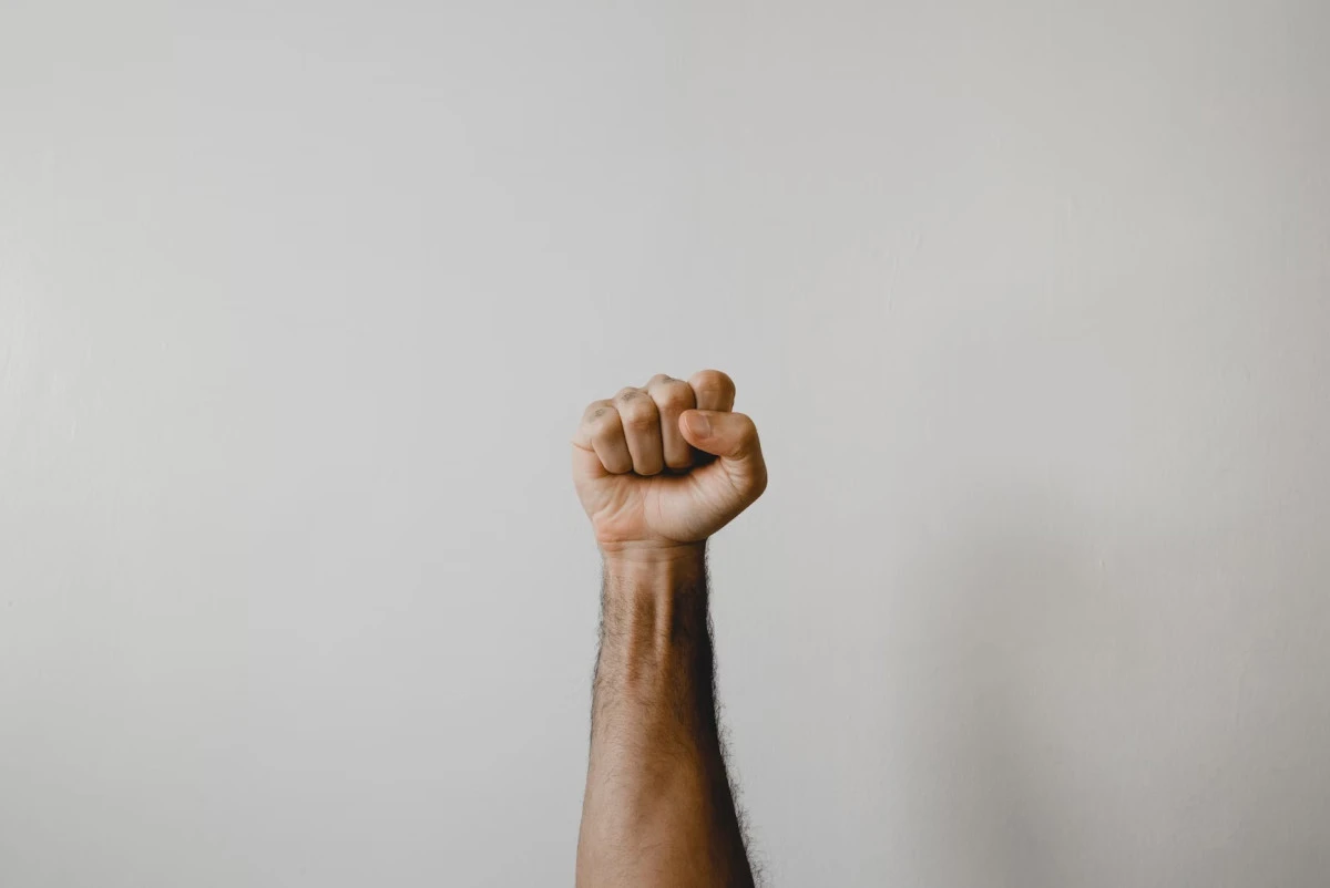 Казахстанец избил своего начальника из Китая