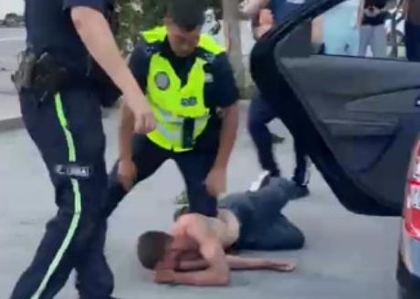 Жители Костаная сняли на видео потасовку в центре города