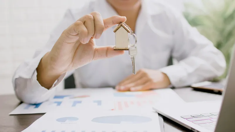 Суд обязал акимат продать квартиру очереднице с тремя детьми