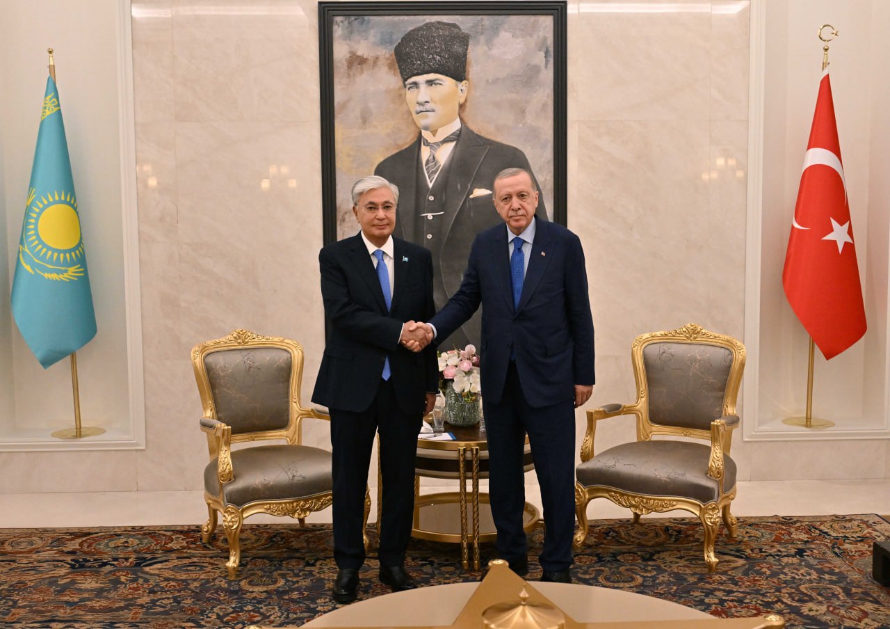 Токаев прибыл с официальным визитом в Турцию