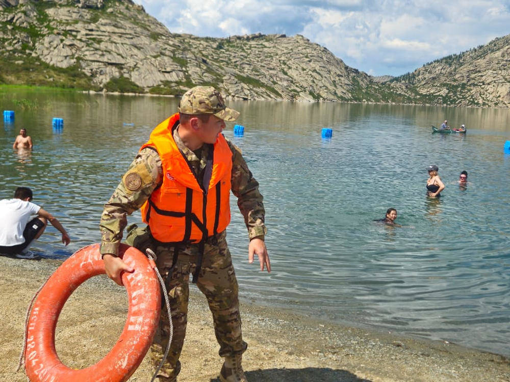 Шесть человек утонули в ВКО с начала купального сезона