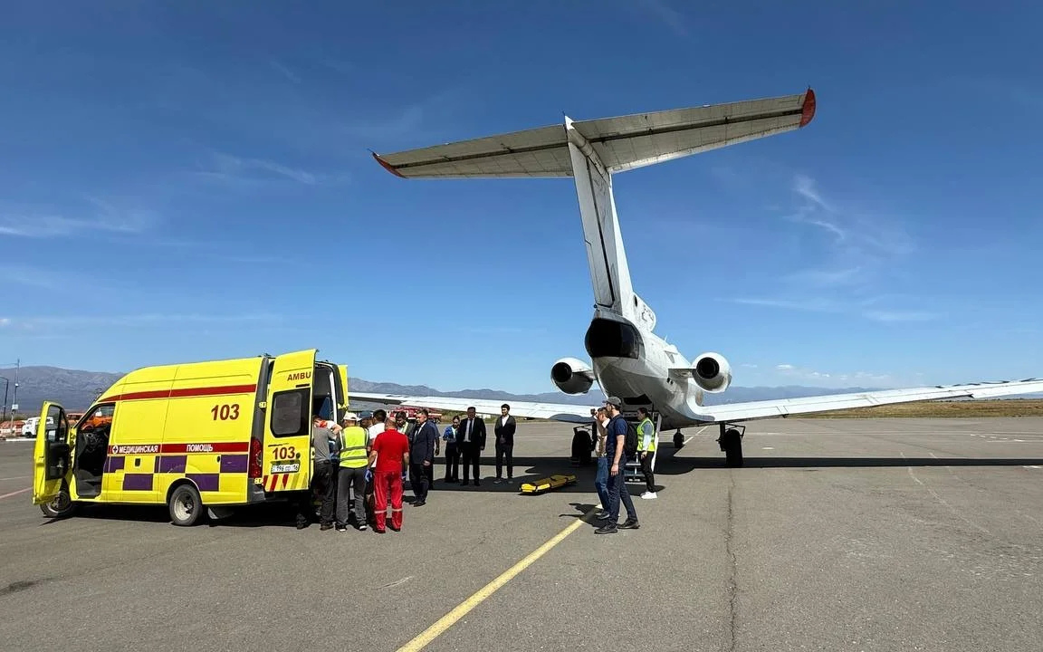 Из Абайской области вылетел борт санавиации с двумя пострадавшими в ДТП детьми