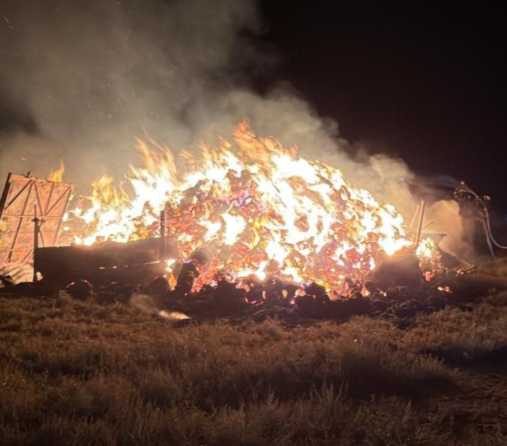 В Акмолинской области сгорели 60 тонн сена