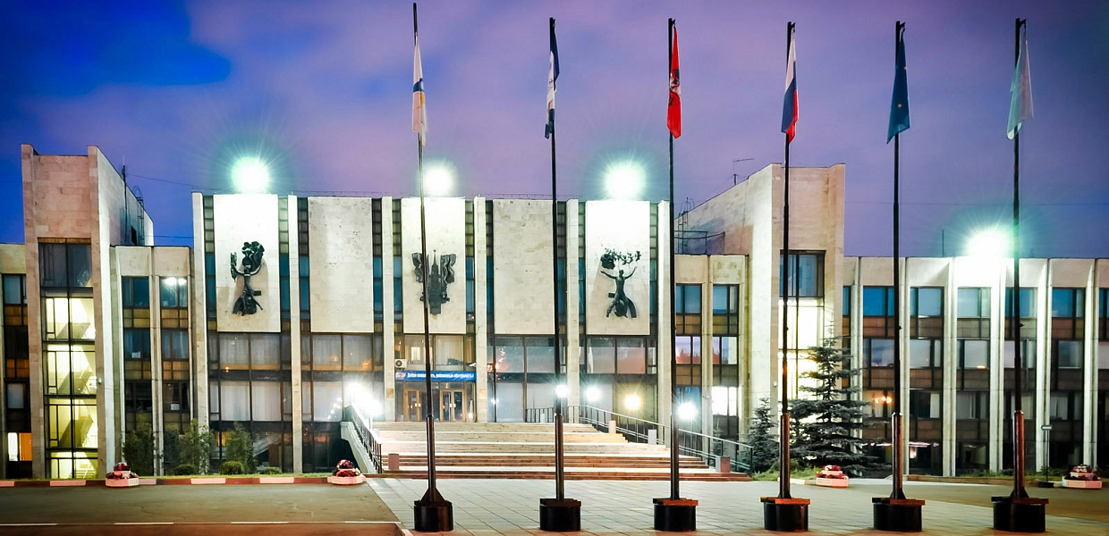 Казахстанские школьники смогут бесплатно поступить в МГИМО