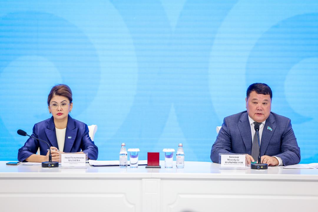 Аида Балаева встретилась с жителями Шымкента