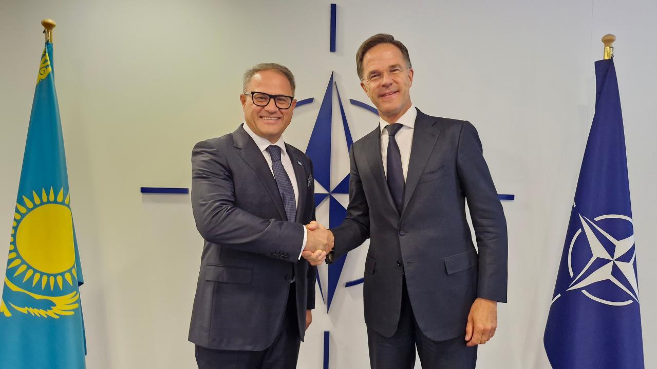 Посол РК вручил верительные грамоты Генеральному секретарю НАТО