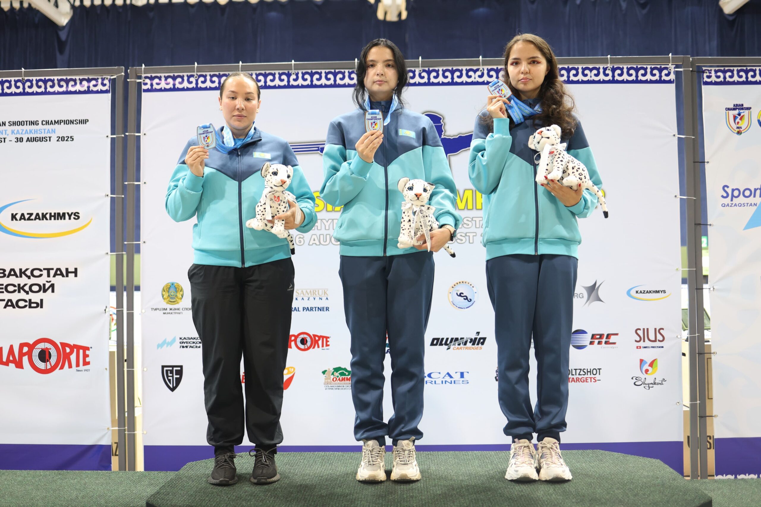 Казахстан выиграл медали в стрельбе