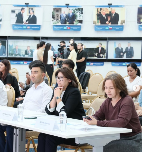 Финал премии El Umiti: школьники сняли фильмы об острых социальных проблемах