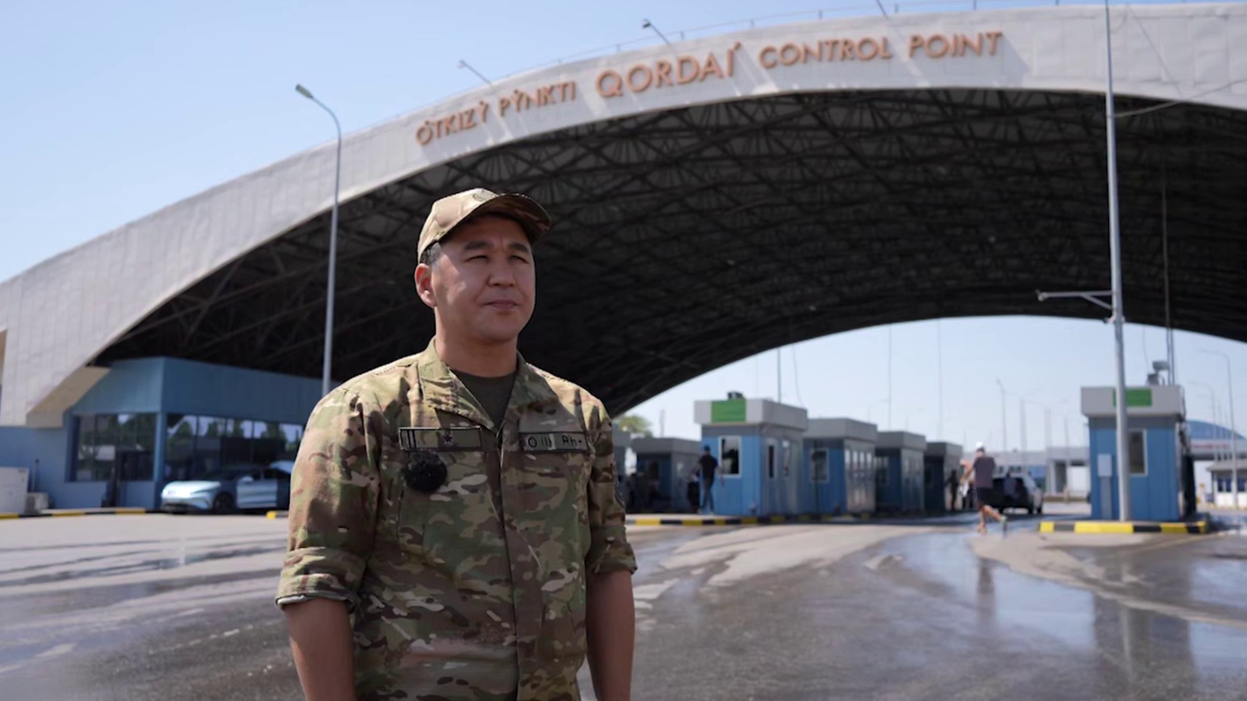 "Через "Кордай" теперь переходят за полторы минуты" - пограничная служба